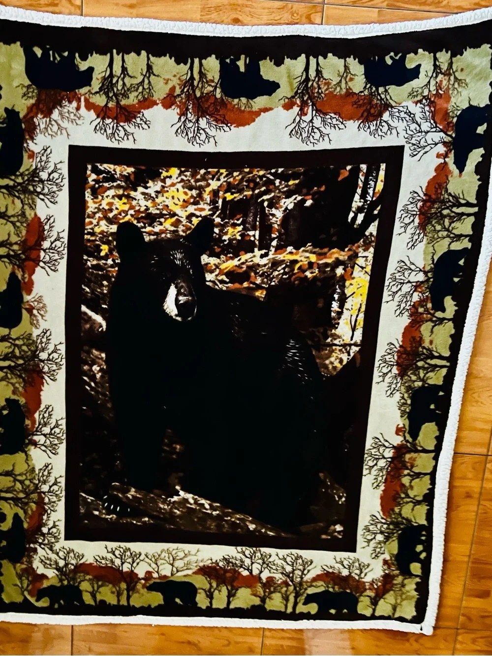 Rustic Black Bear Wall Tapestry - Black and Green